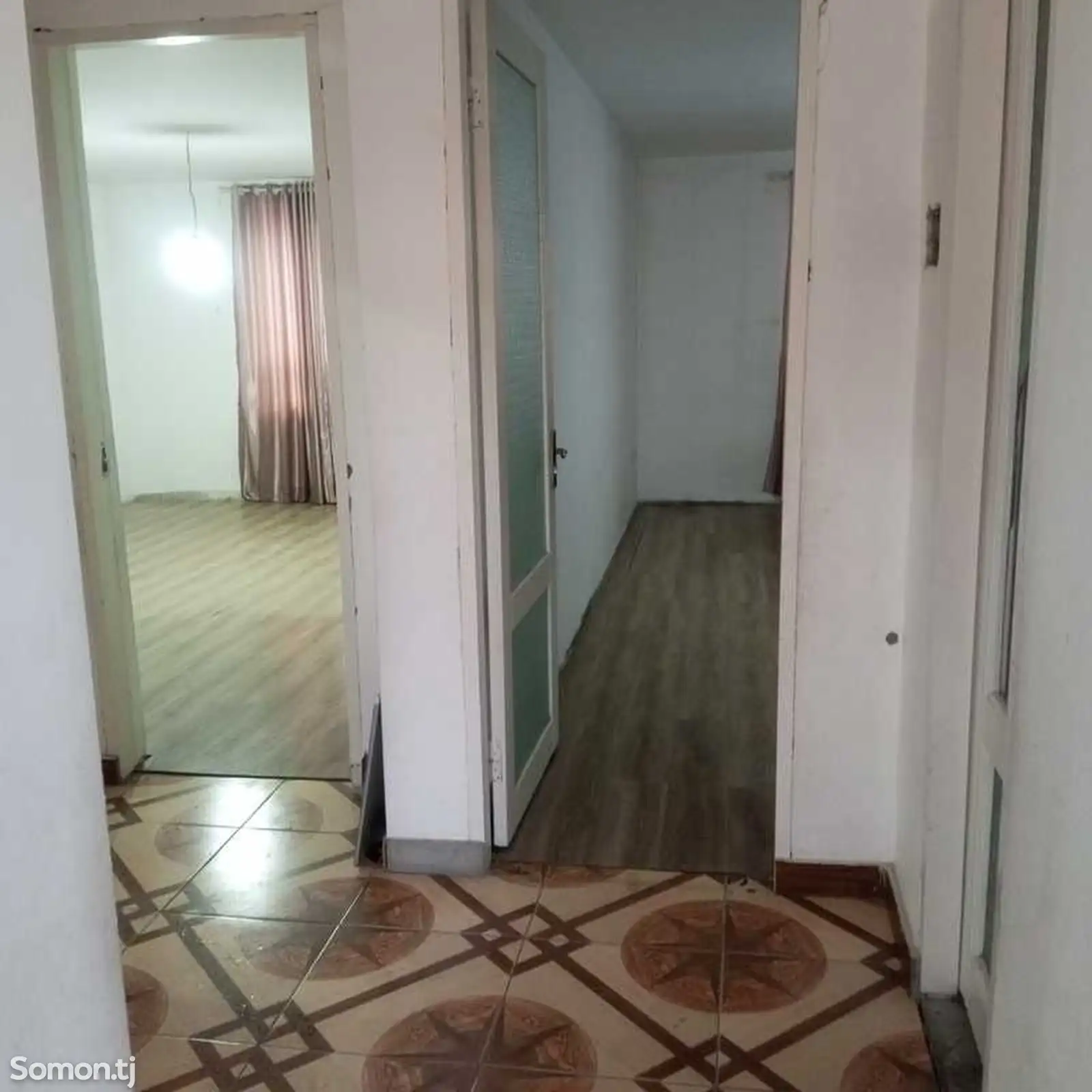 2-комн. квартира, 2 этаж, 70м², Бозори балх-1