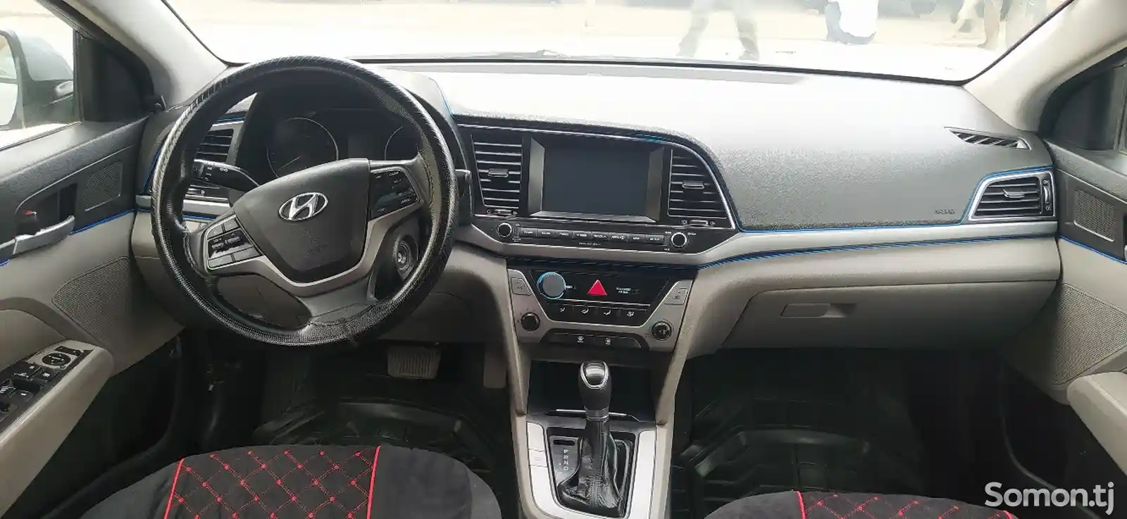 Hyundai Elantra, 2017-9