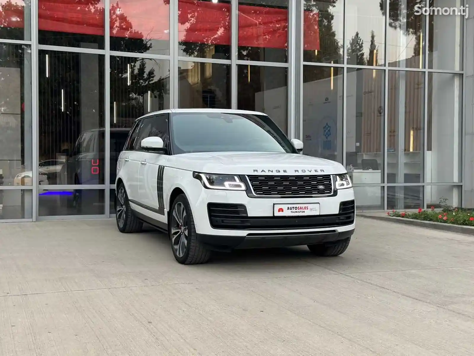 Land Rover Vogue, 2019-9