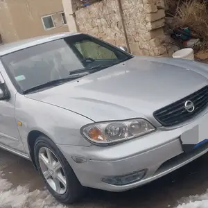 Nissan Maxima, 2000