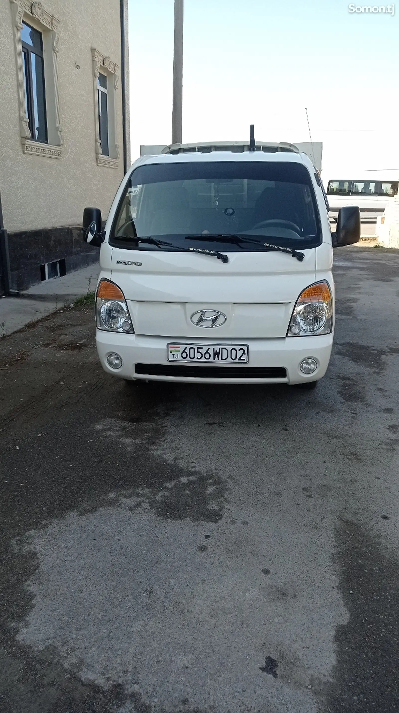 Бортовой автомобиль Hyundai Porter, 2012-1