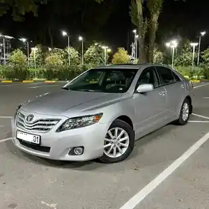 Toyota Camry, 2011