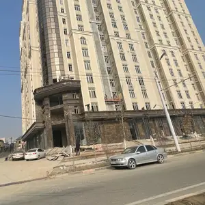 3-комн. квартира, 10 этаж, 135 м², 82 мкр