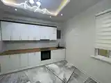 3-комн. квартира, 15 этаж, 100 м², 82 мкр-6