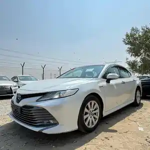 Toyota Camry, 2017