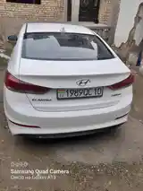 Hyundai Elantra, 2017-8