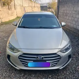 Hyundai Elantra, 2017