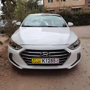 Hyundai Elantra, 2018