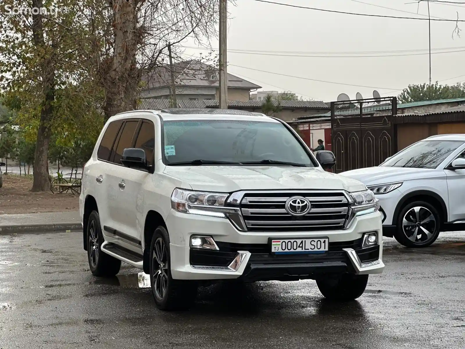 Toyota Land Cruiser, 2011-1