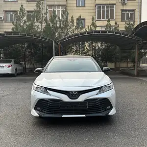 Toyota Camry, 2021