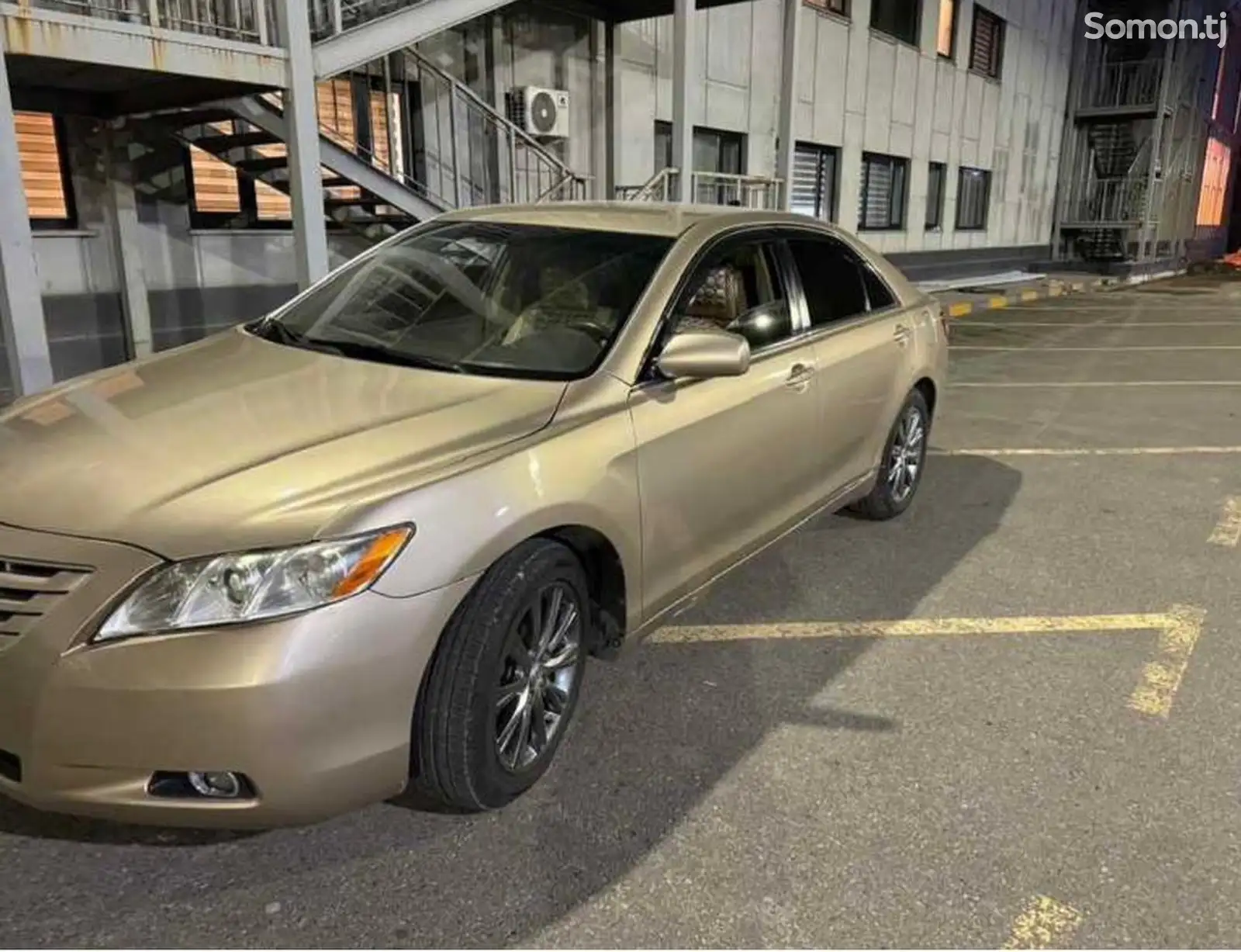 Toyota Camry, 2010-1