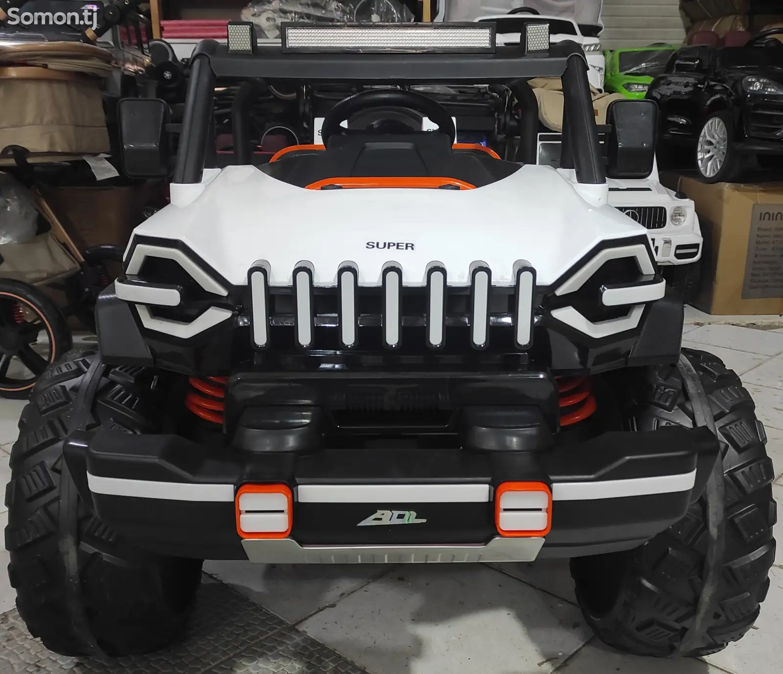 Электромашина Jeep 4x4-1