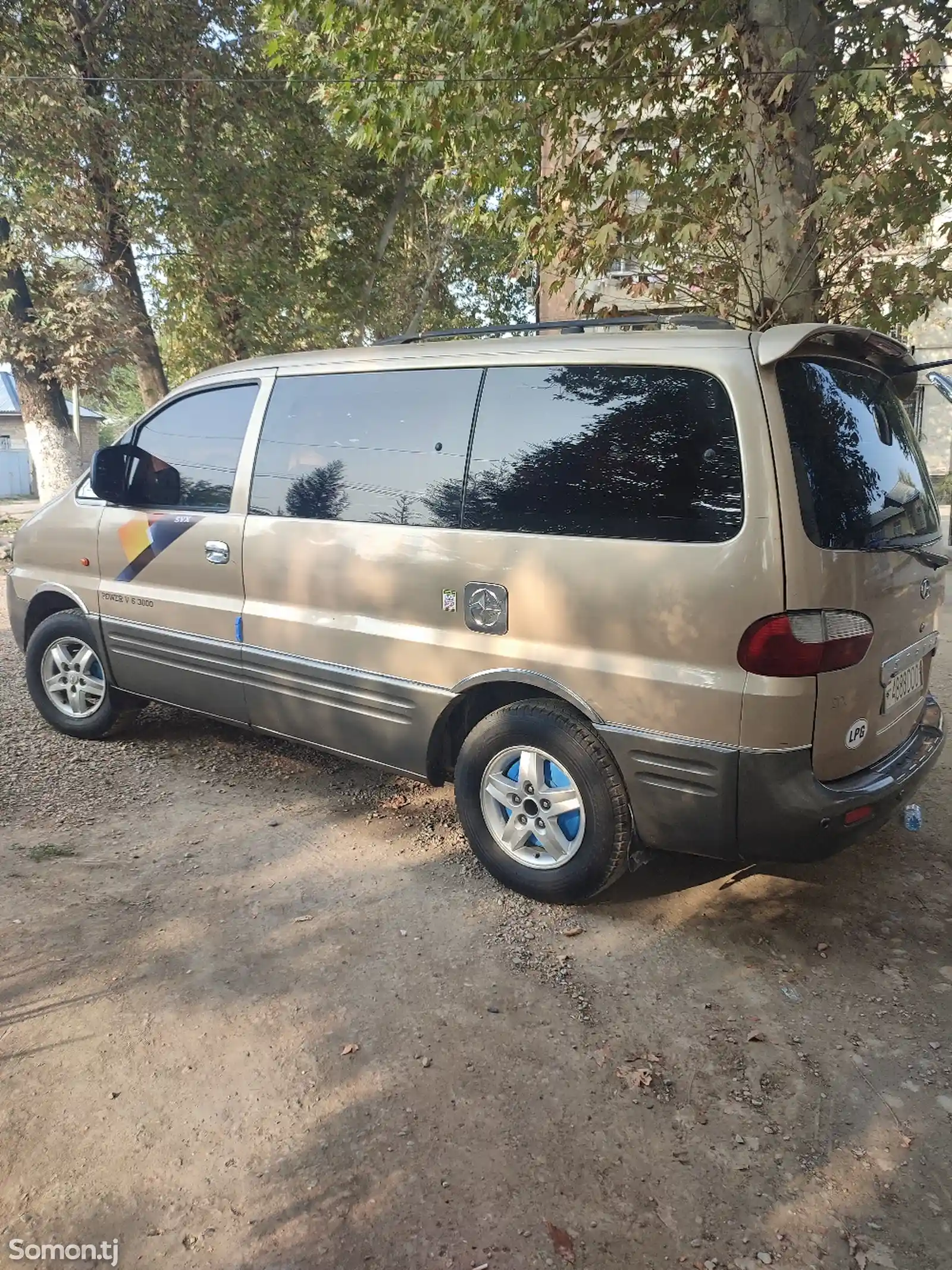 Микроавтобус Hyundai starex, 2000-3