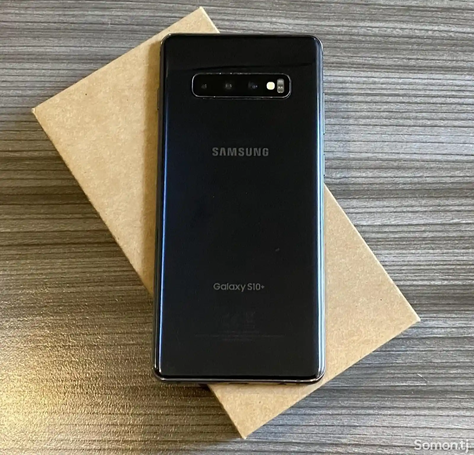 Samsung Galaxy S10+-2