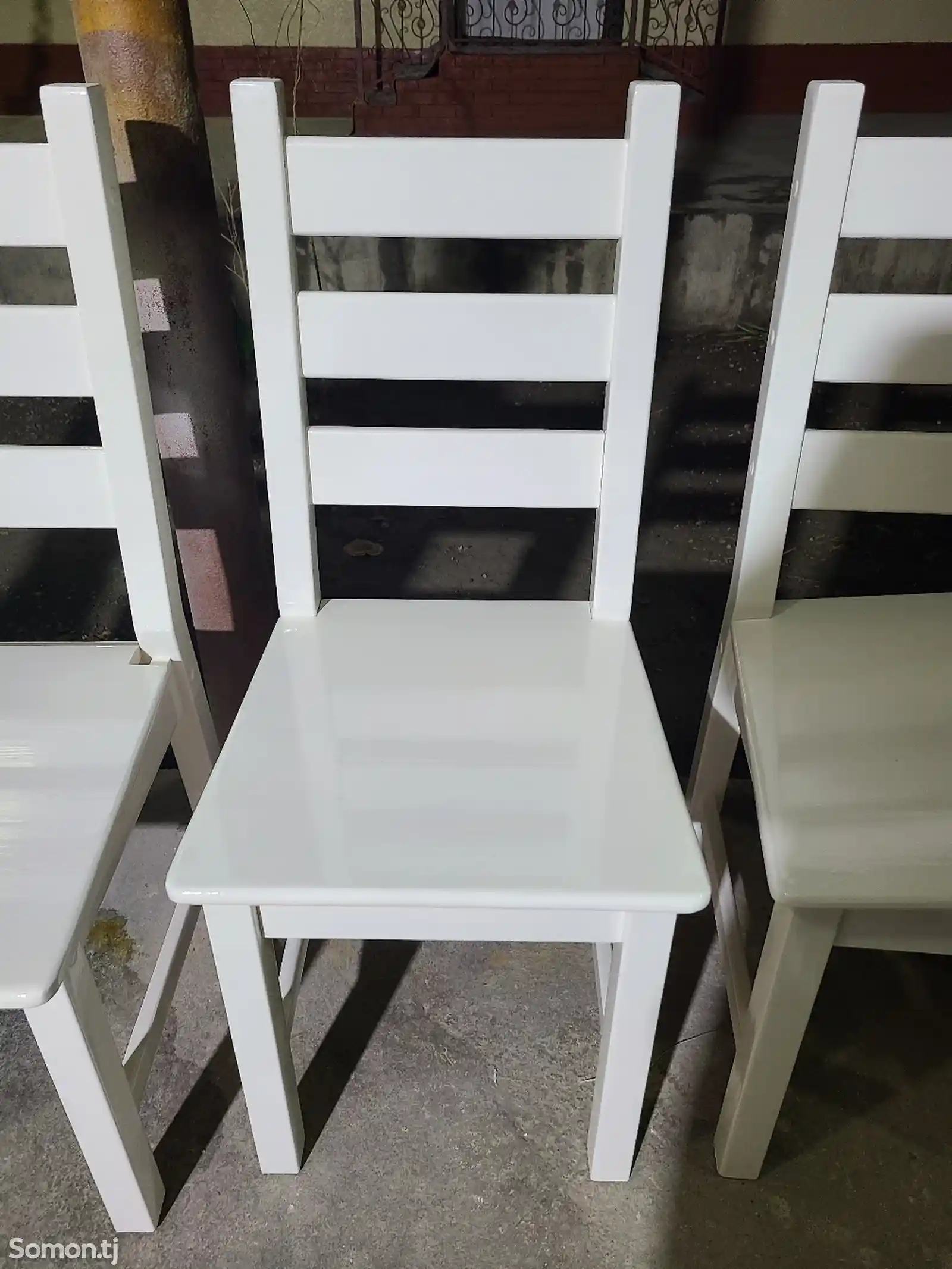 Деревянные кухонные стулья-1