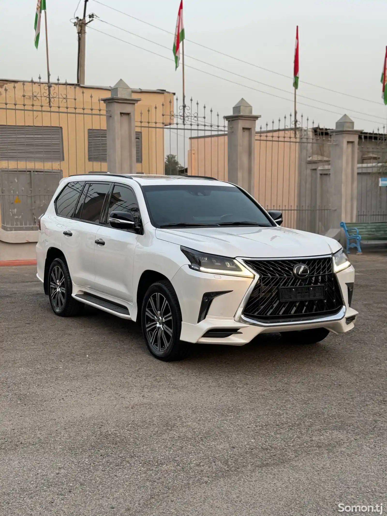 Lexus LX series, 2019-2