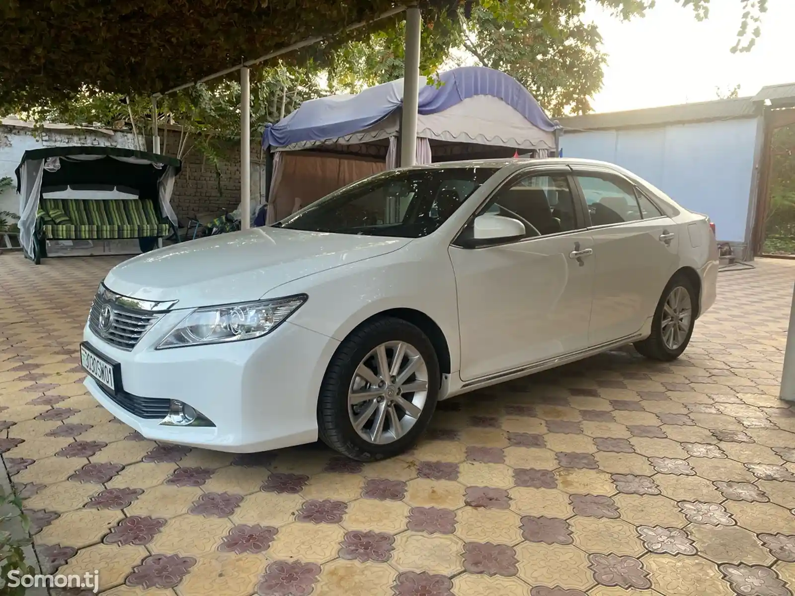 Toyota Camry, 2012-1