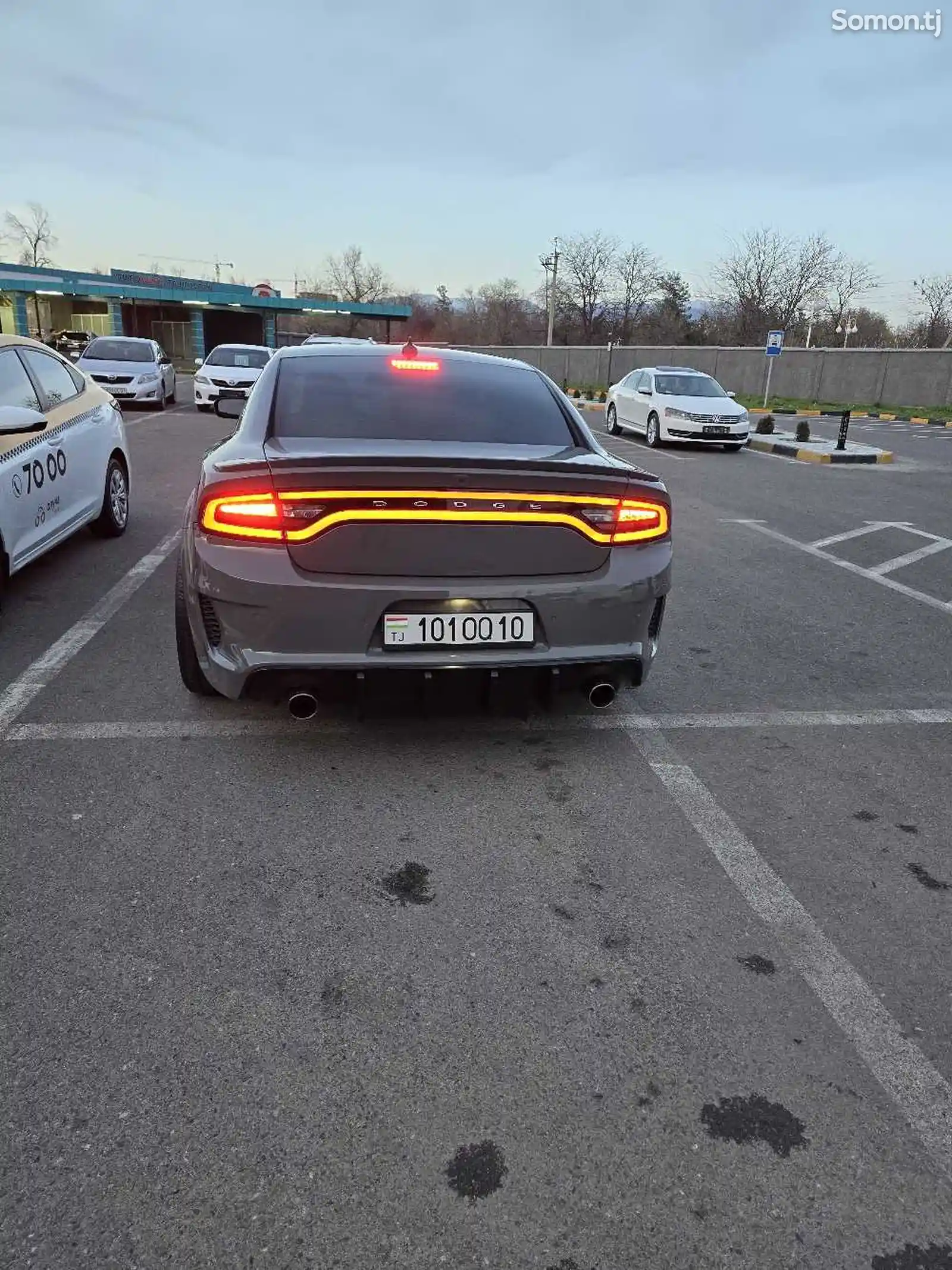 Dodge Charger, 2019-4
