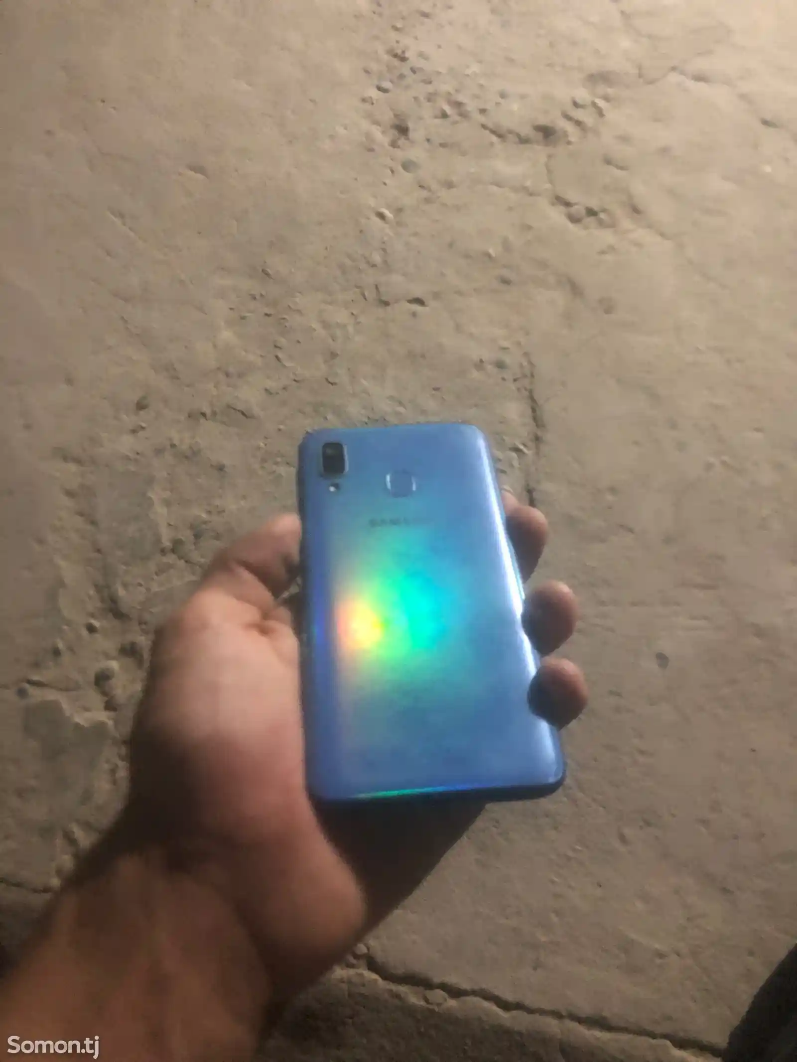 Samsung Galaxy A40-2