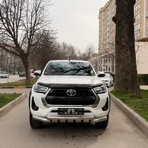 Toyota Hilux, 2022