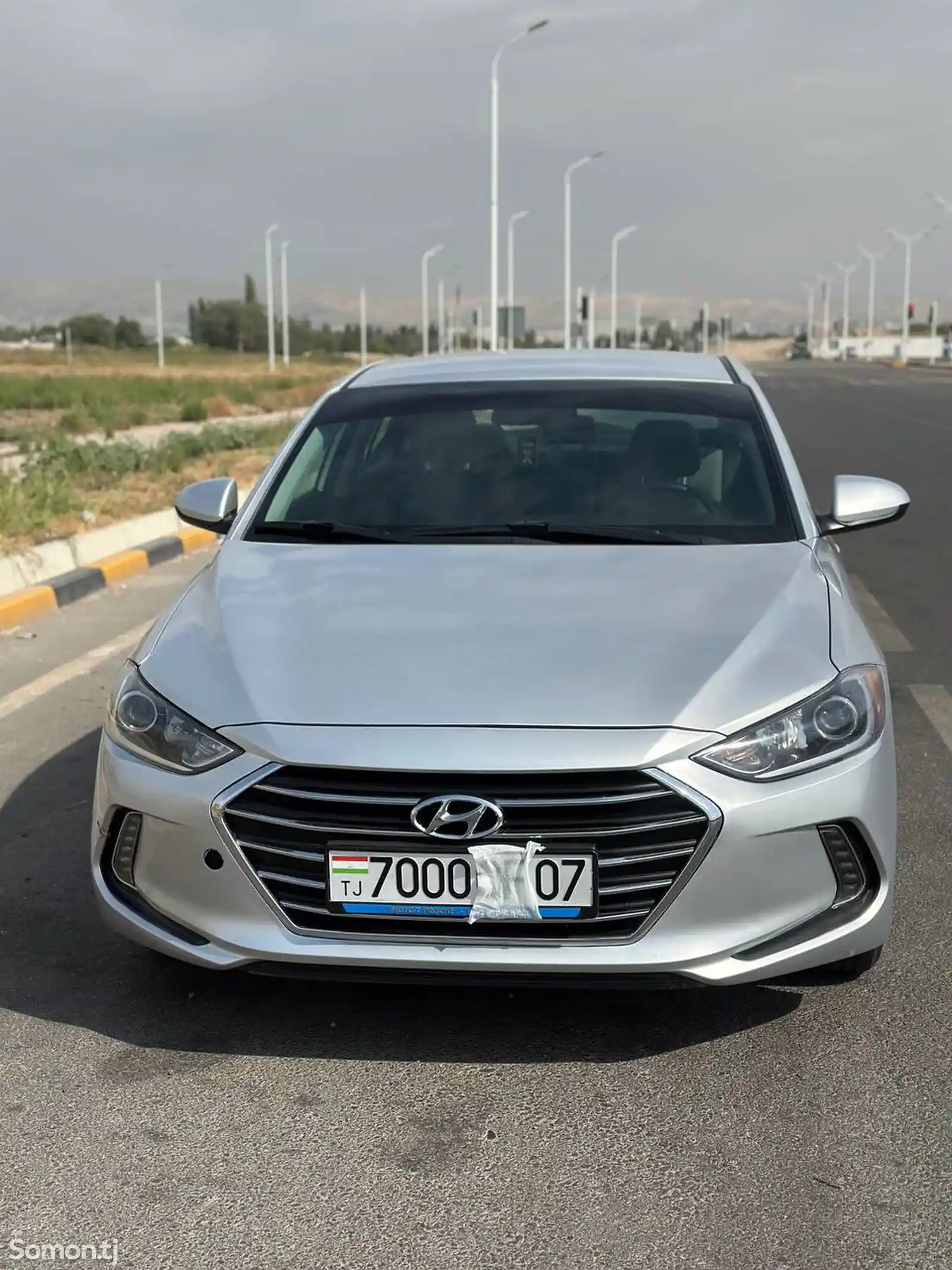 Hyundai Elantra, 2017-1