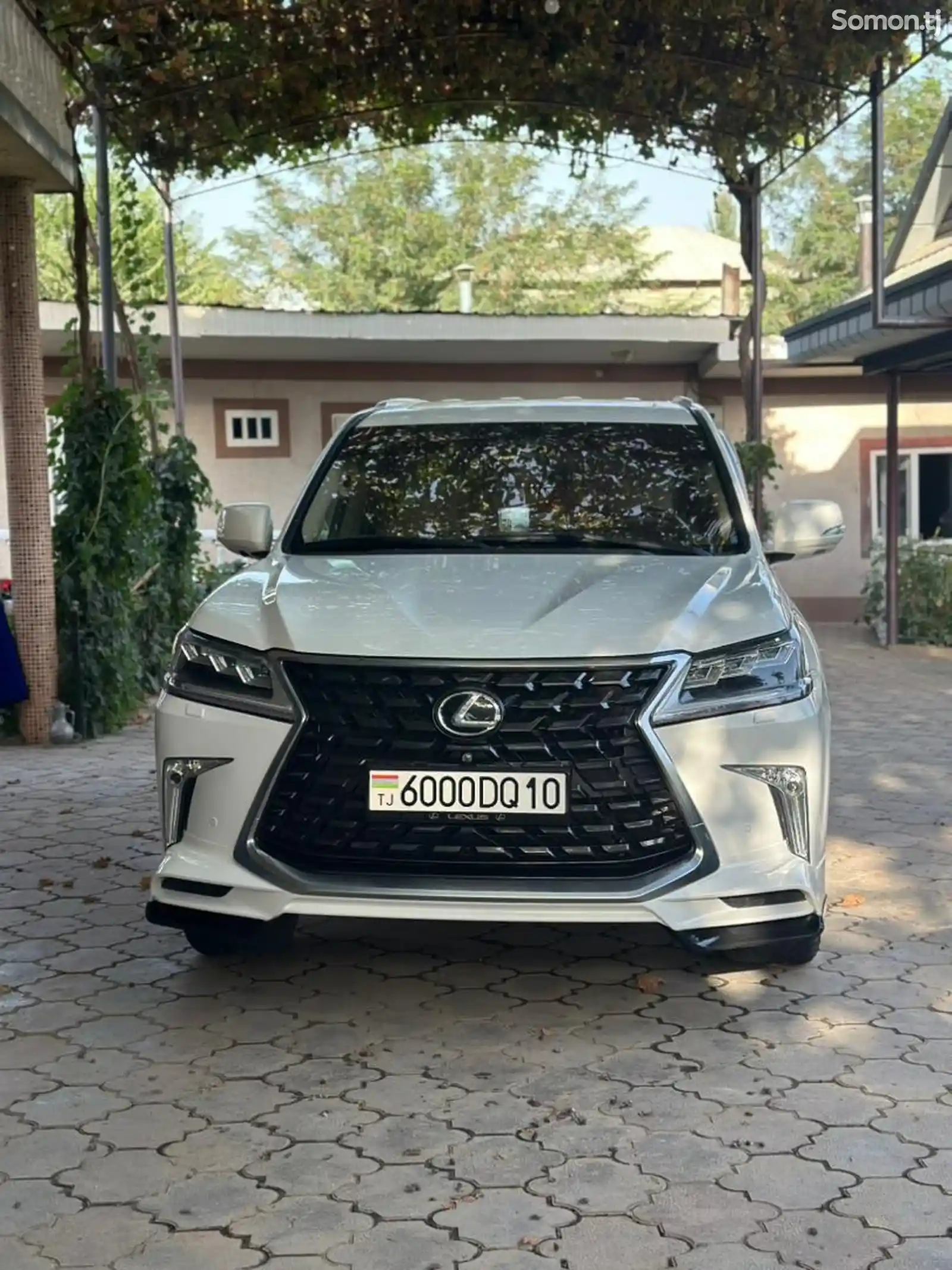 Lexus LX series, 2010-6