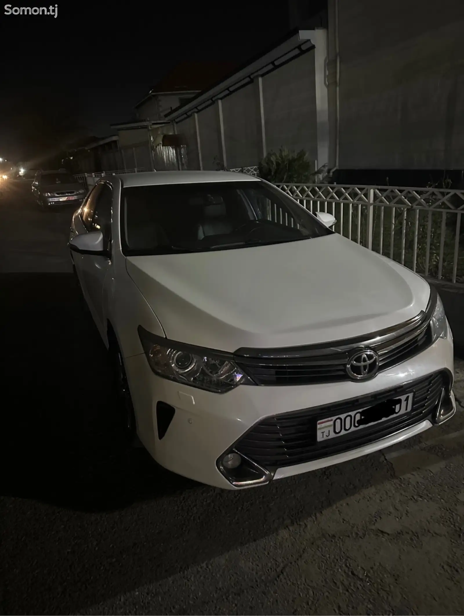 Toyota Camry, 2015-1