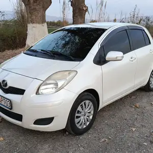 Toyota Vitz, 2010