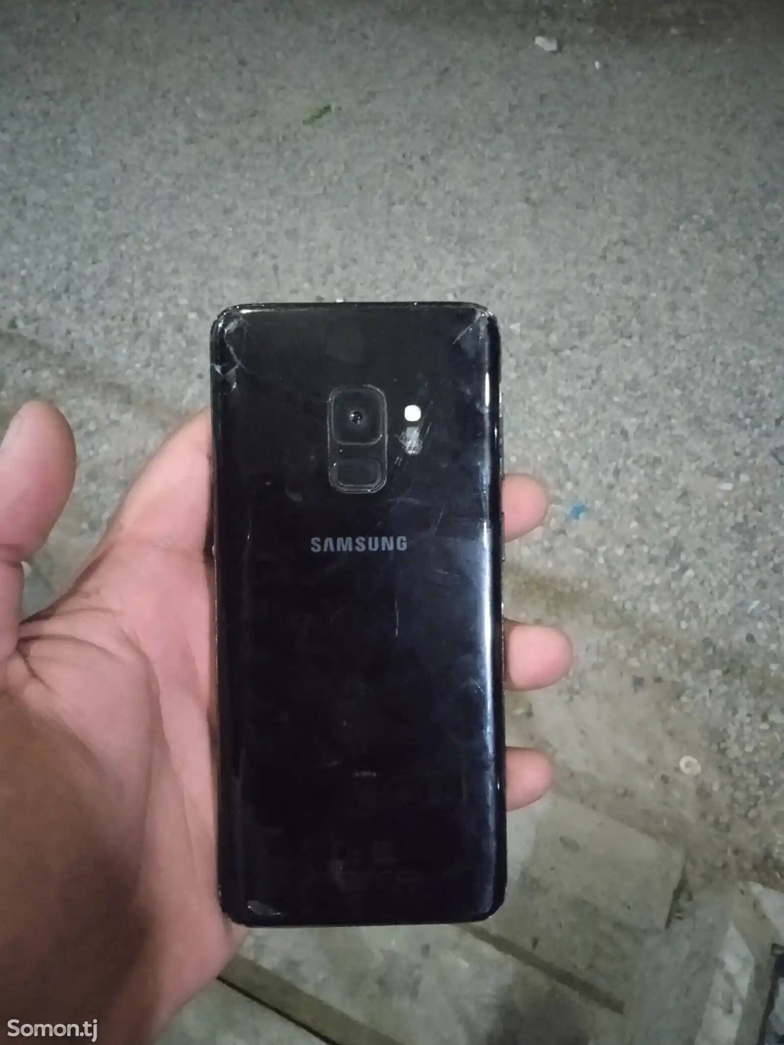 Samsung Galaxy S8-1