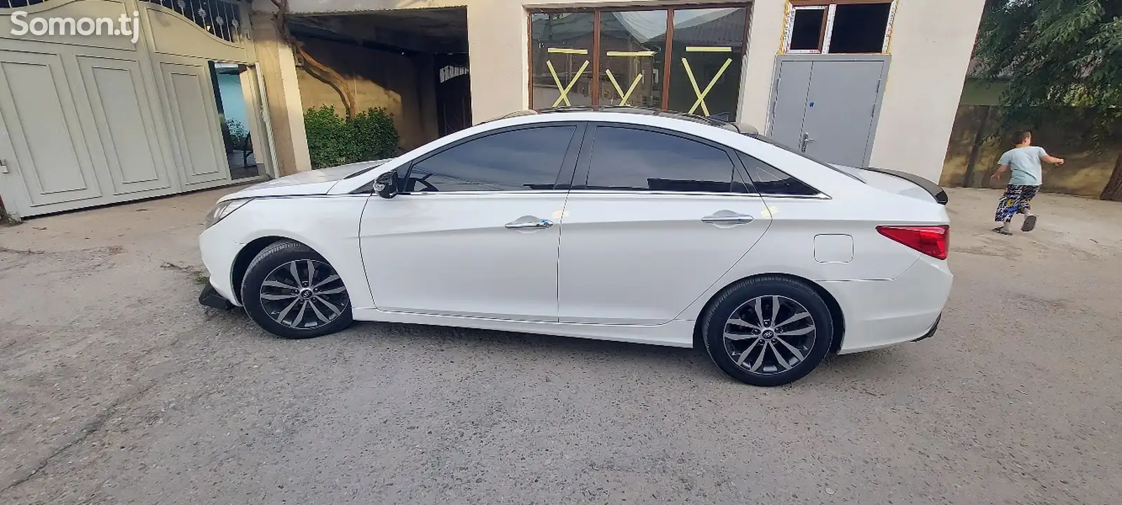 Hyundai Sonata, 2011-8