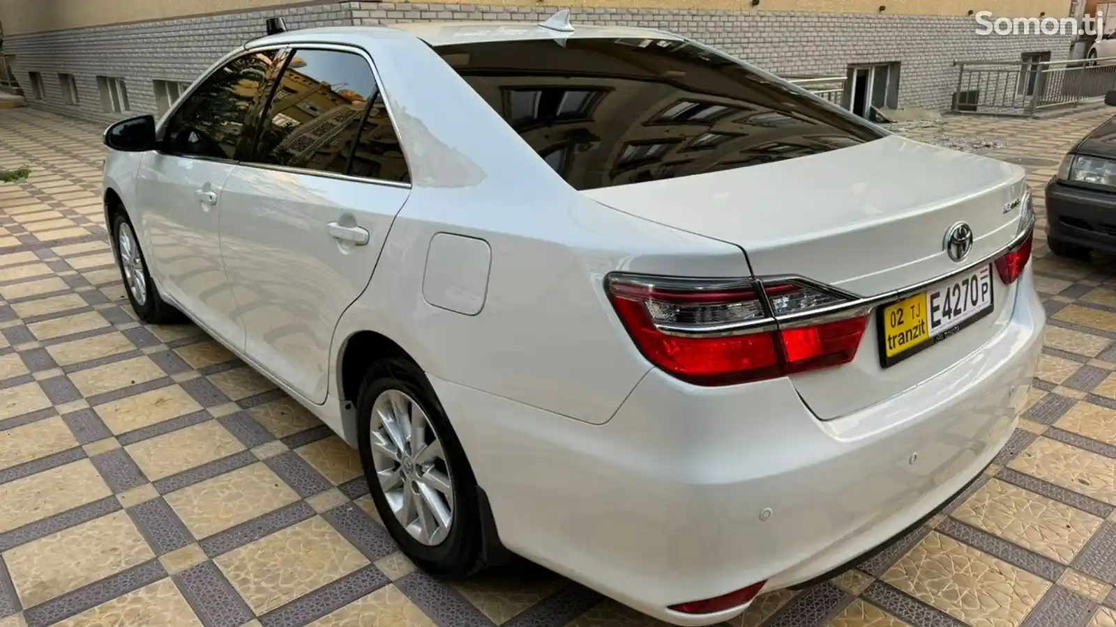 Toyota Camry, 2017-1