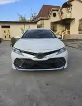 Toyota Camry, 2019-5