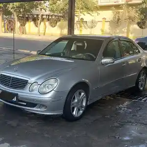 Mercedes-Benz E class, 2004