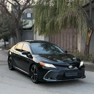 Toyota Camry, 2018