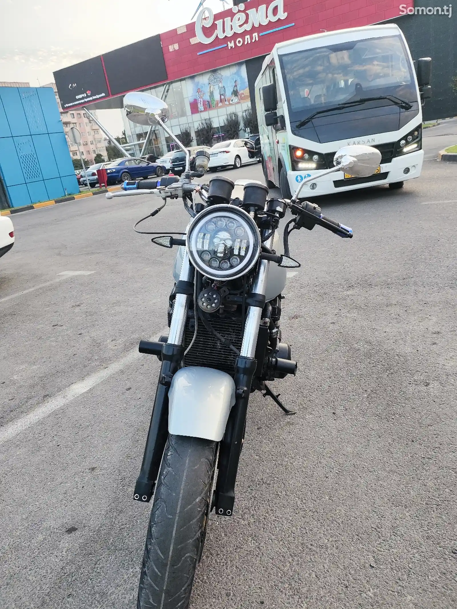 Мотоцикл Kawasaki Zrx400-7