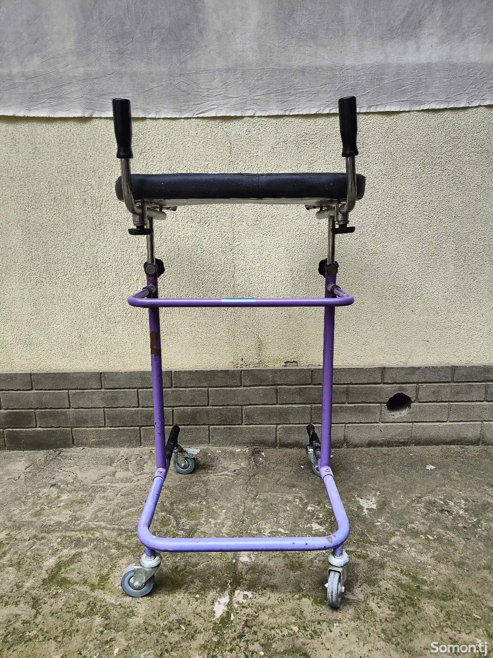 Ходунки для инвалидов-1