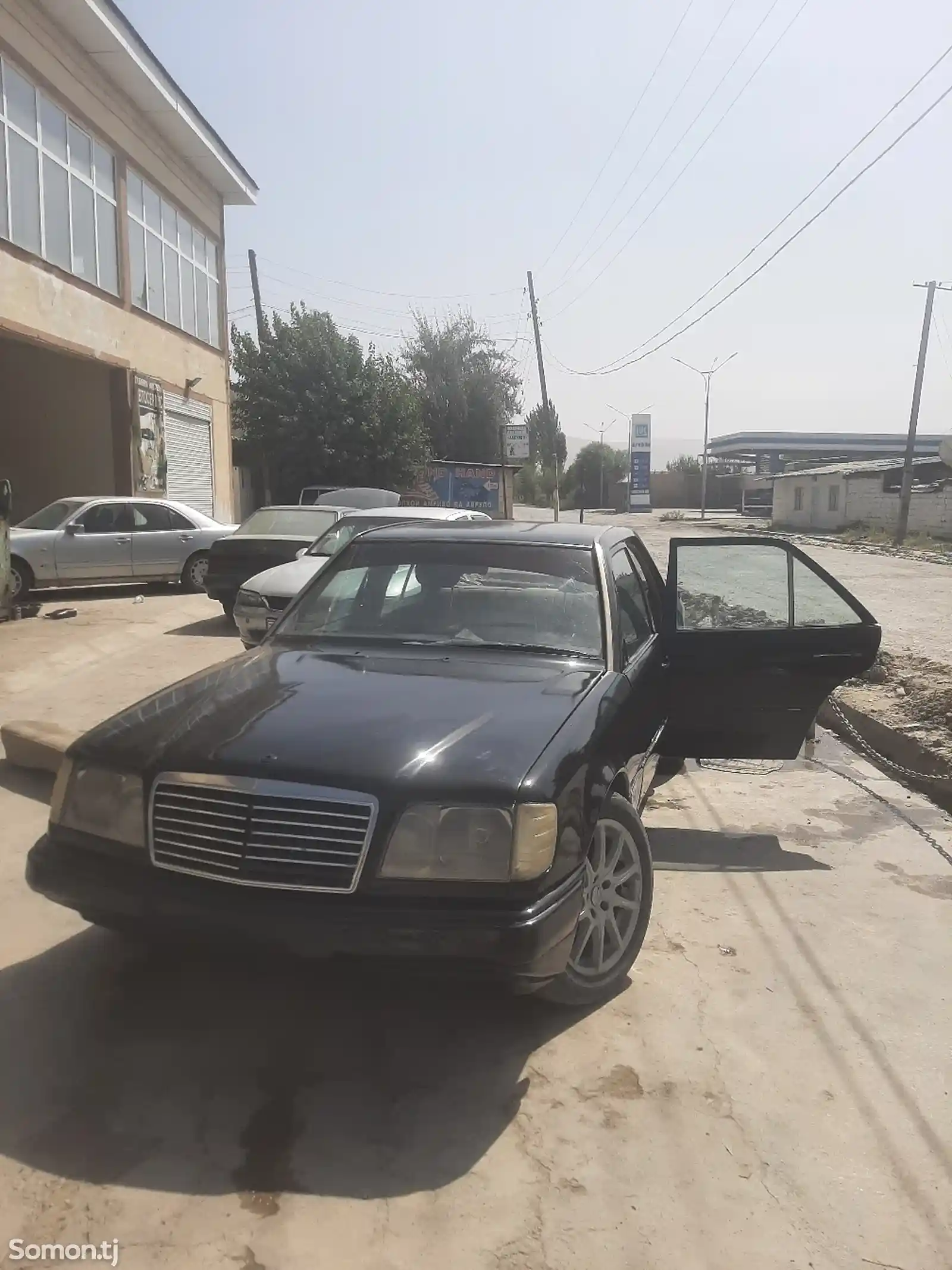 Mercedes-Benz W124, 1990-1