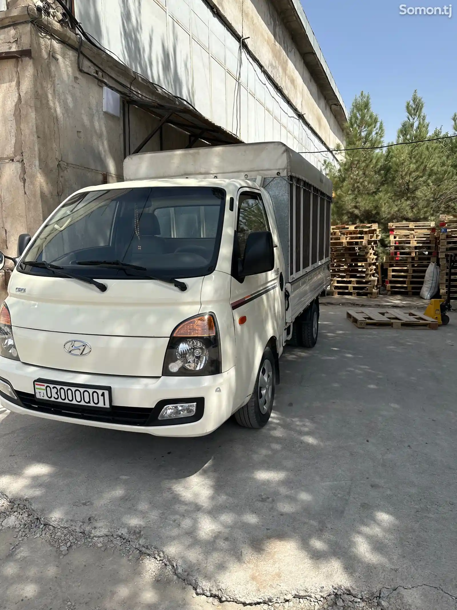 Бортовой автомобиль Hyundai Porter 2, 2014-1