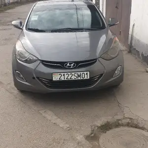 Hyundai Elantra, 2012