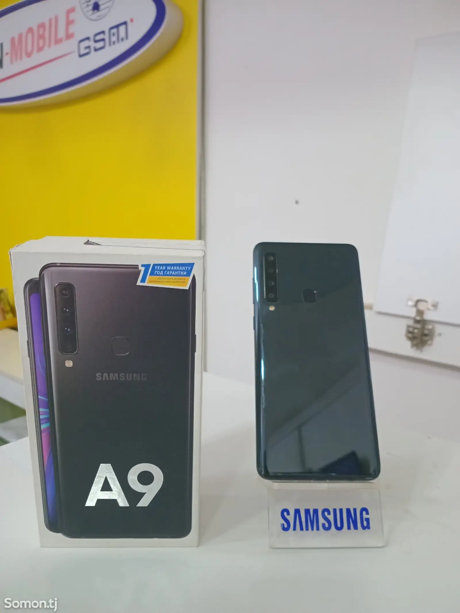 Samsung Galaxy A9-1