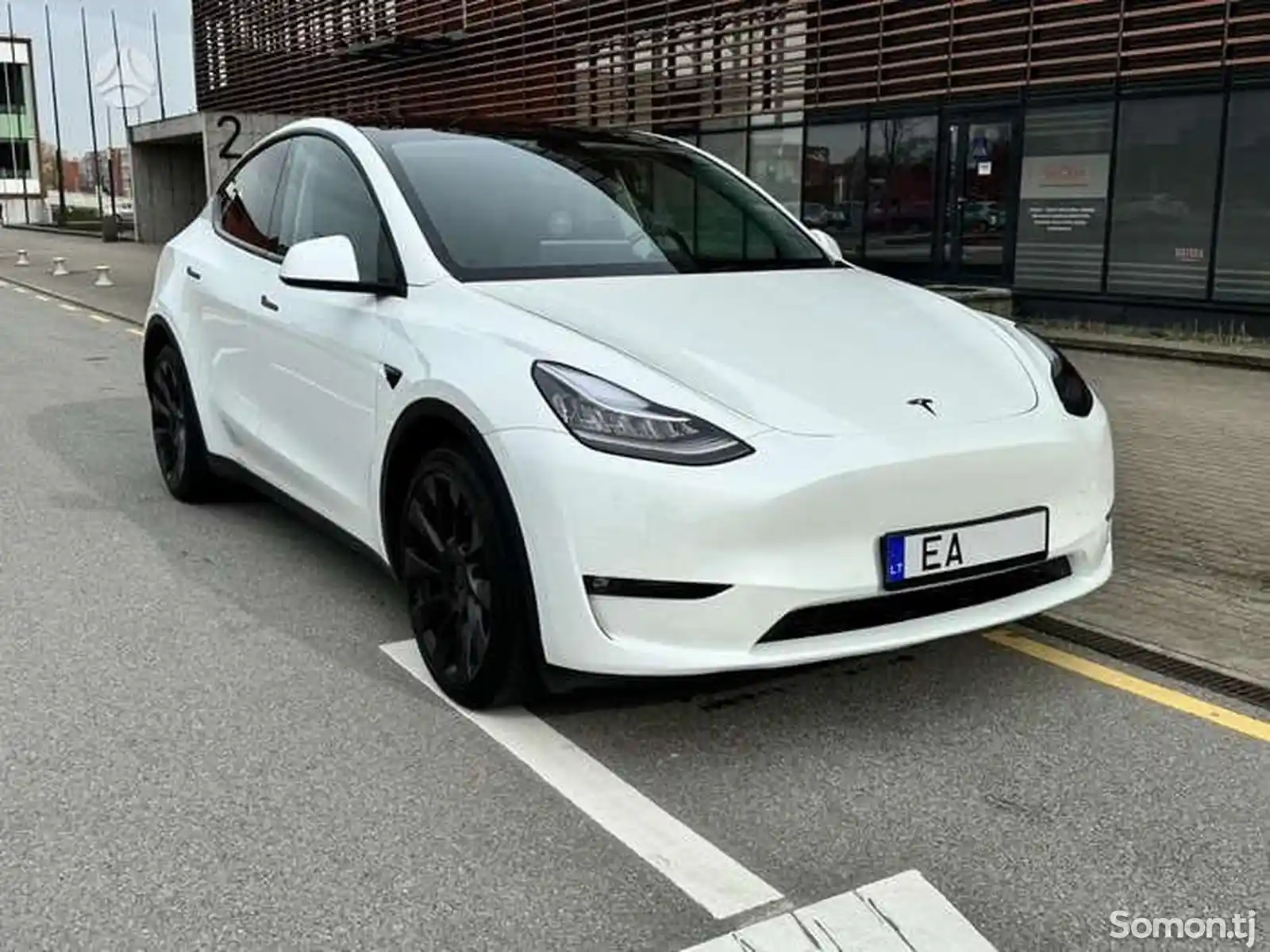 Tesla Model Y, 2021-9