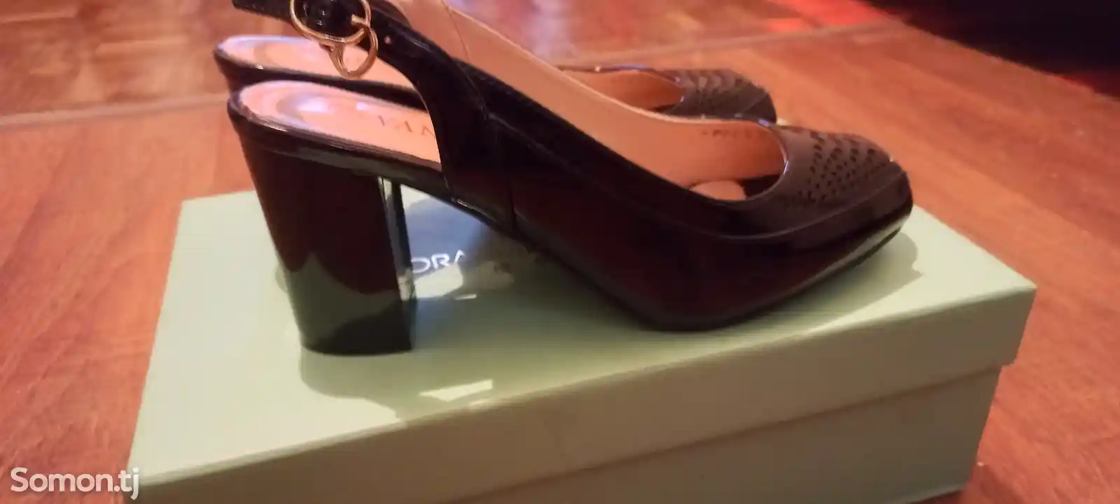 Женские туфли-1