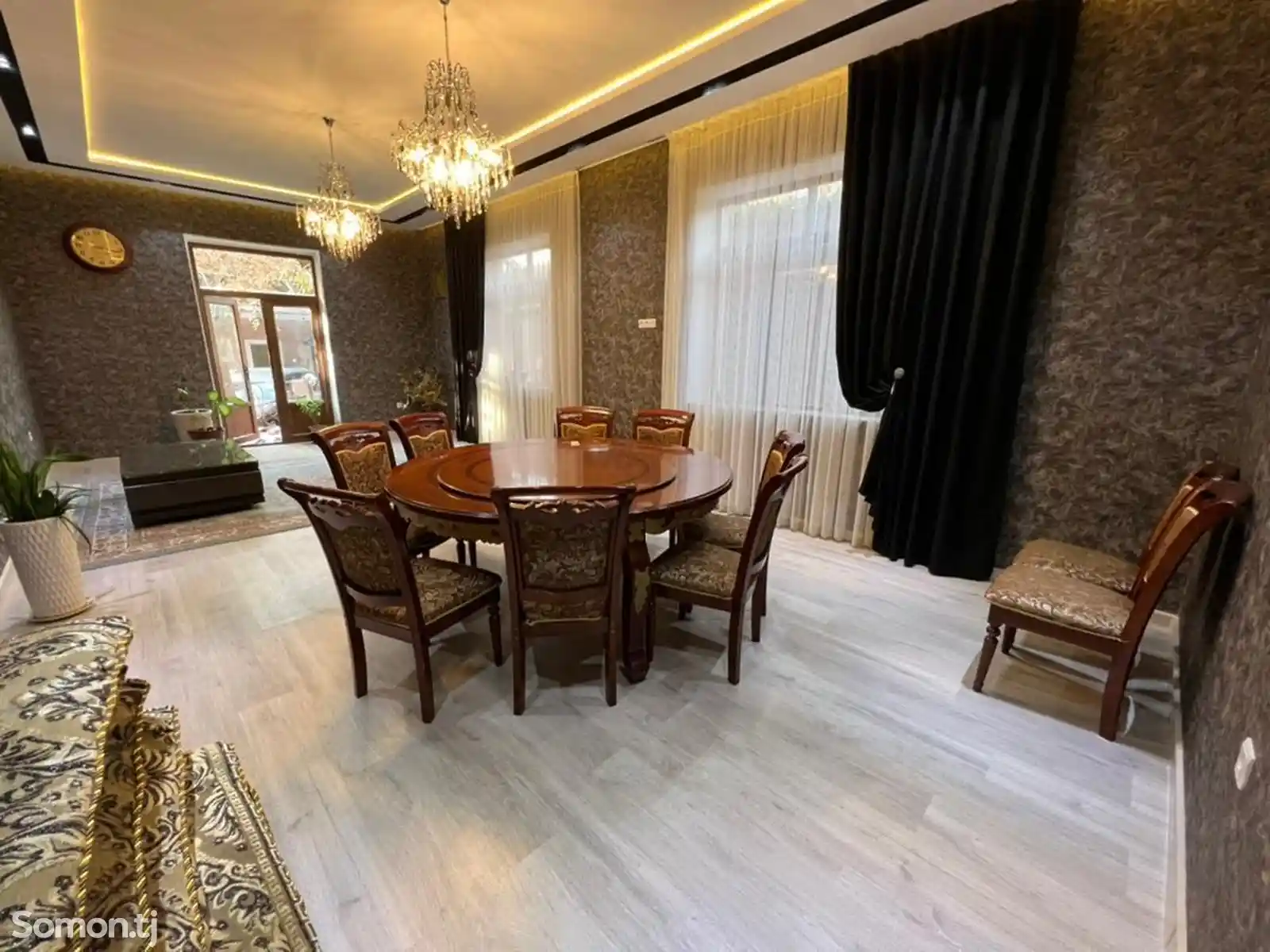 2-этажный, 9 комнатный дом, 350 м², Сомони-5