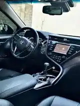 Toyota Camry, 2018-5