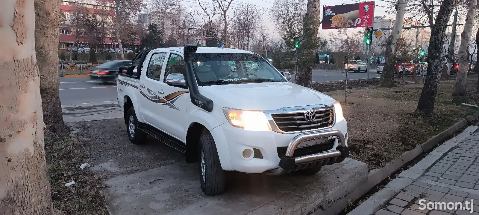 Toyota Hilux, 2013-1