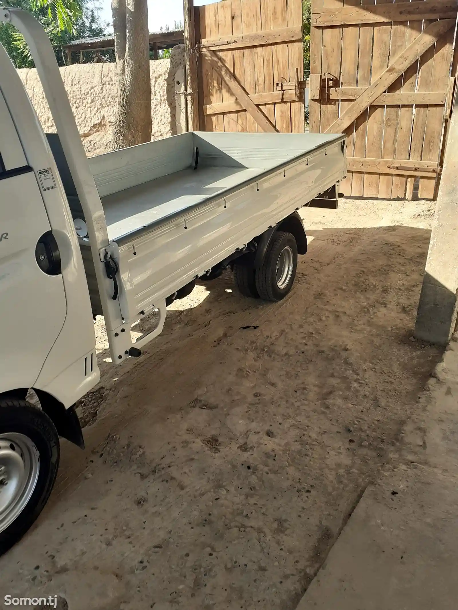 Бортовой автомобиль Hyundai Porter 2, 2007-3