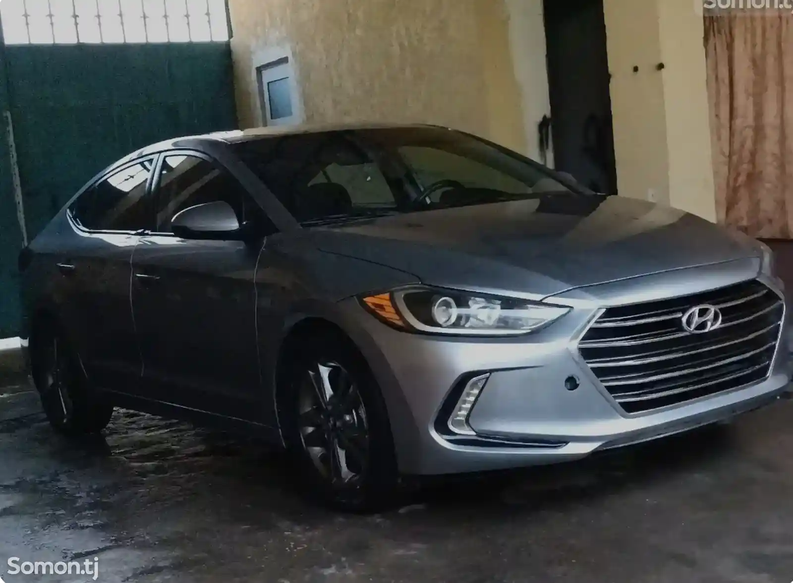 Hyundai Elantra, 2017-3