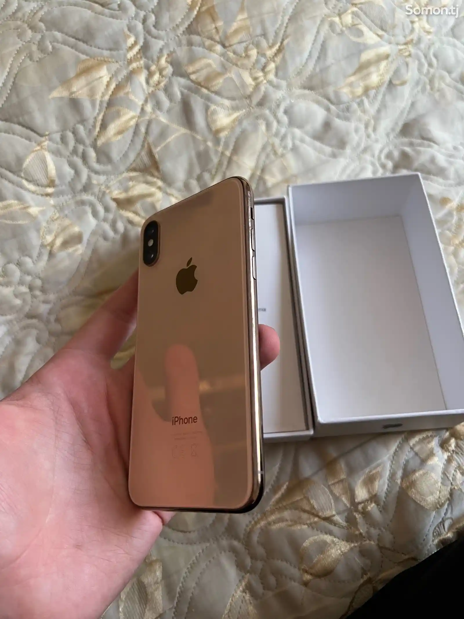 Apple iPhone Xs, 64 gb, Gold-1