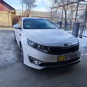 Kia K5, 2011