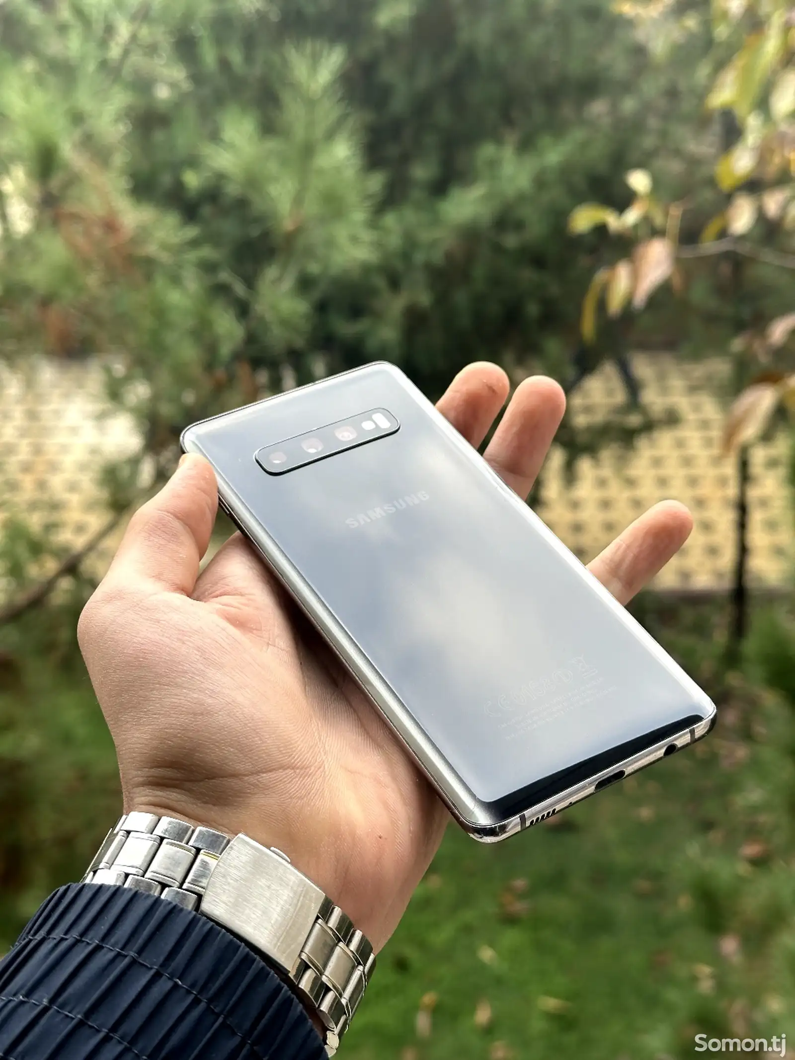 Samsung Galaxy S10 Plus Vietnam-1